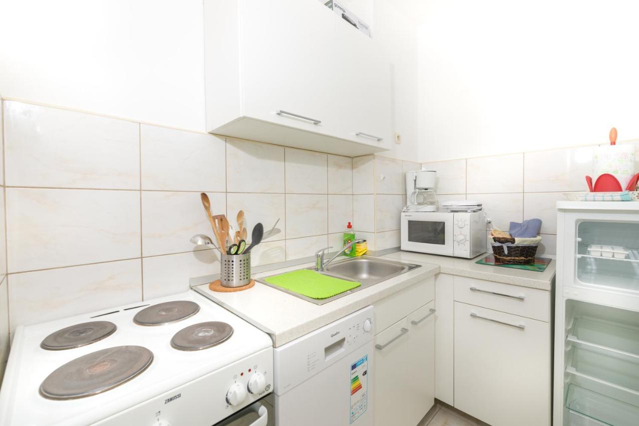 Apartments Dobronic Jelsa Kültér fotó