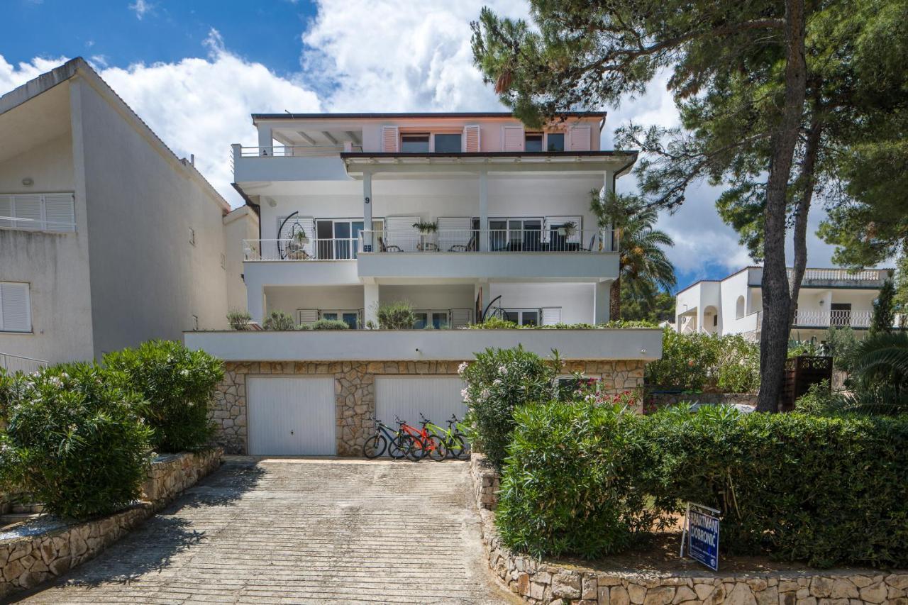 Apartments Dobronic Jelsa Kültér fotó