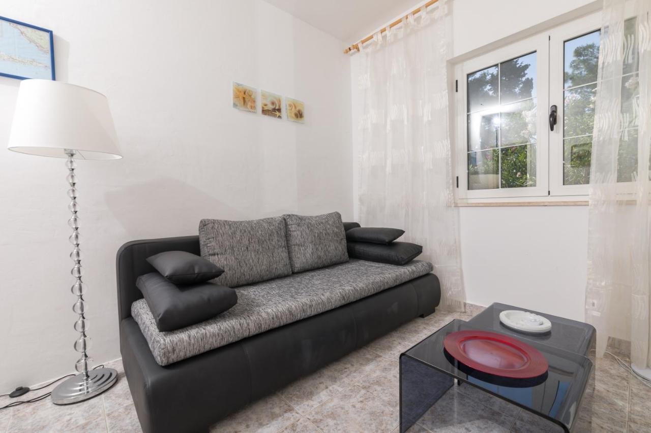 Apartments Dobronic Jelsa Kültér fotó